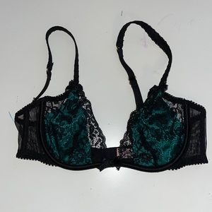 Agent Provocateur black and green underwire lace bra. Size 34B.